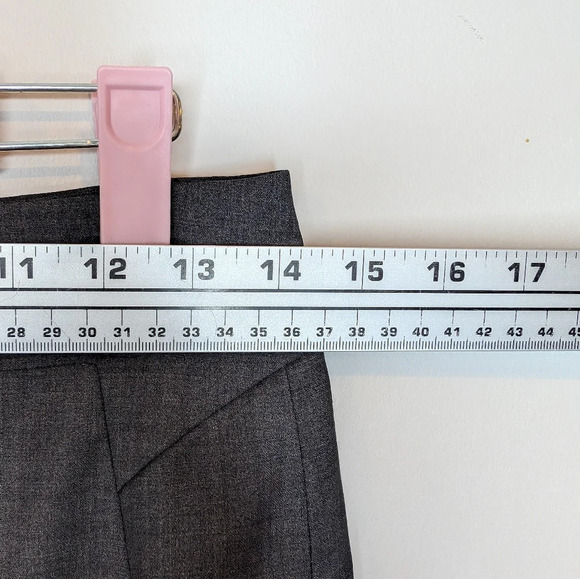 Ann Taylor Grey Pencil Skirt  Office/Work Woman Size 0 - Picture 5 of 8